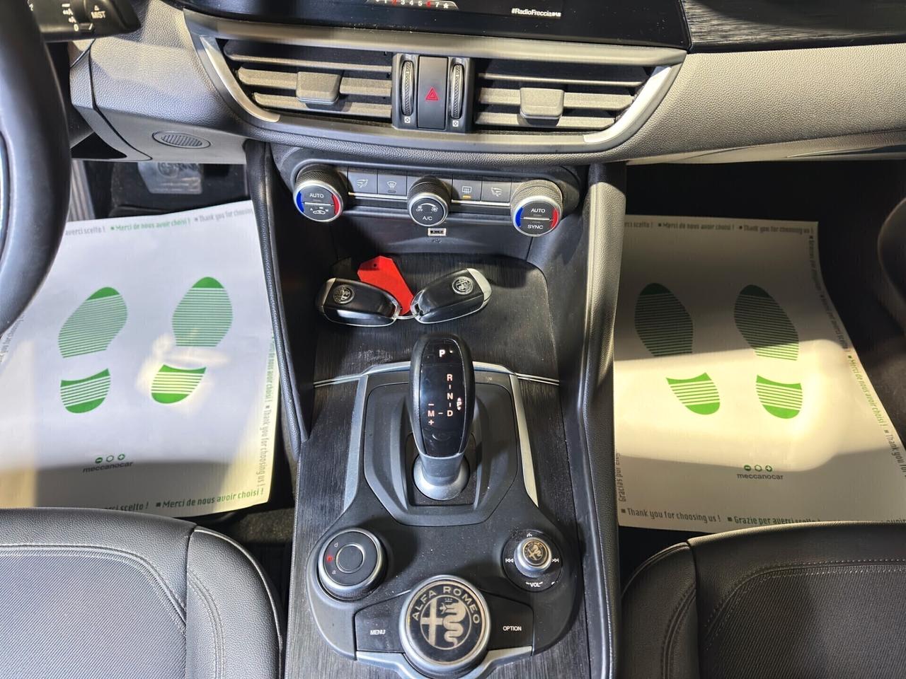 Alfa Romeo Giulia 2.2 Turbodiesel 160 CV AT8 Sport-Tech