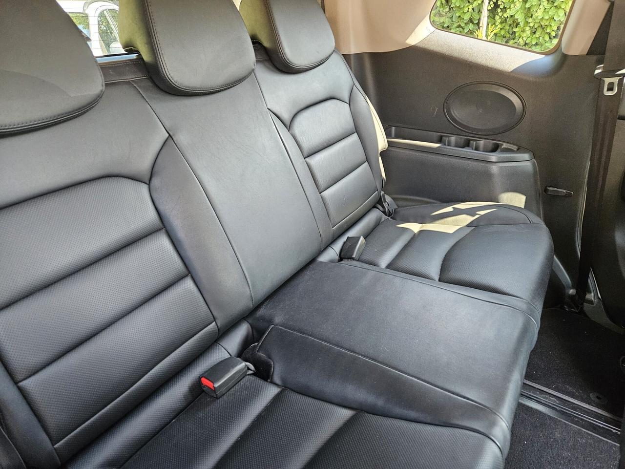 Ssangyong Rodius 2.2 Diesel 2WD M/T