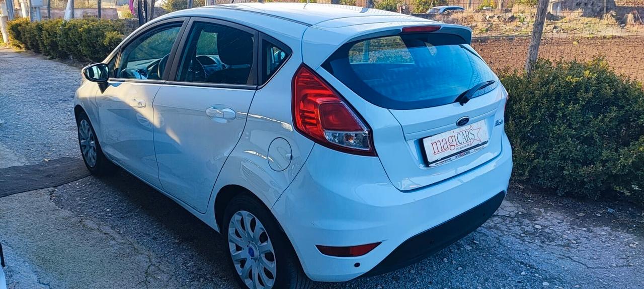 Ford Fiesta 1.5 TDCi 75CV 5 porte Titanium
