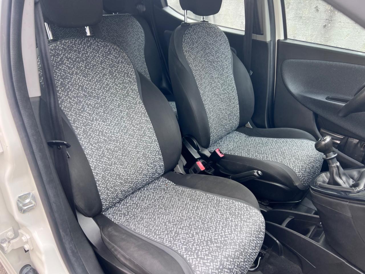 Lancia Ypsilon 1.2 69 CV 5 porte S&S Gold+Blockshaft