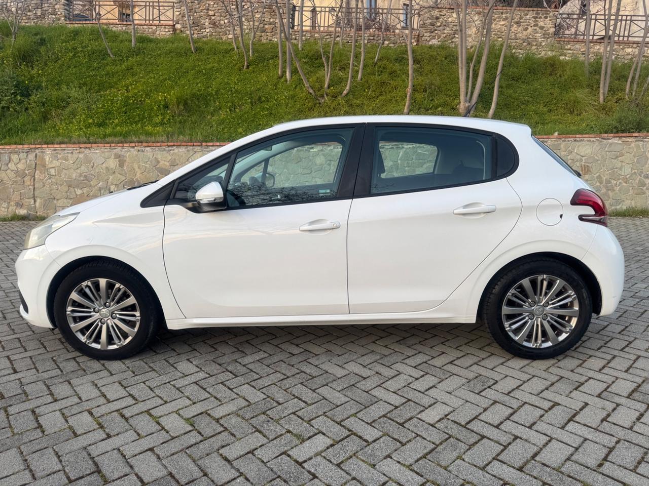 Peugeot 208 1.2 Benzina 82Cv PureTech 2015