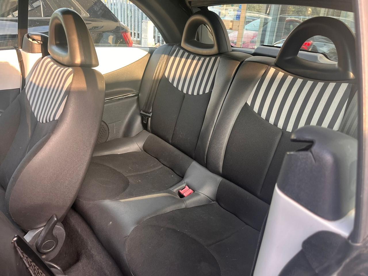 Citroen C3 Pluriel 1.4 hdi Gold by Pinko - 2011