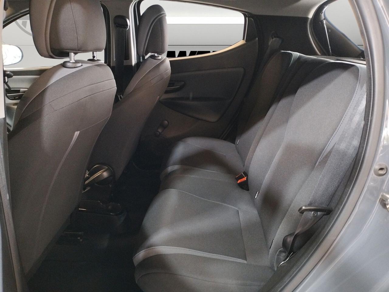 Lancia Ypsilon 1.2 Silver 69cv - NEOPATENTATI