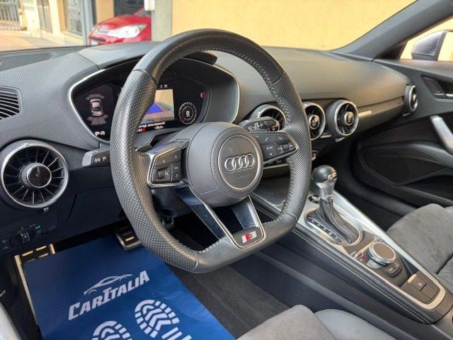 AUDI TTS Coupé TFSI quattro S tronic sport attitude
