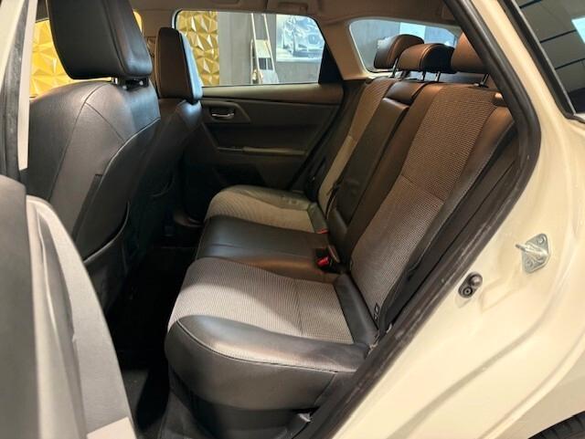 Toyota Auris Touring Sports 1.8 Hybrid Lounge