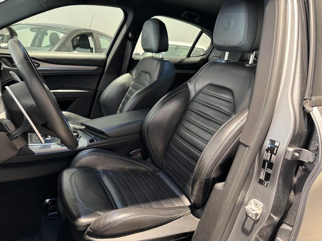 Alfa Romeo Stelvio 2.2 Turbodiesel 210 CV AT8 Q4 Super