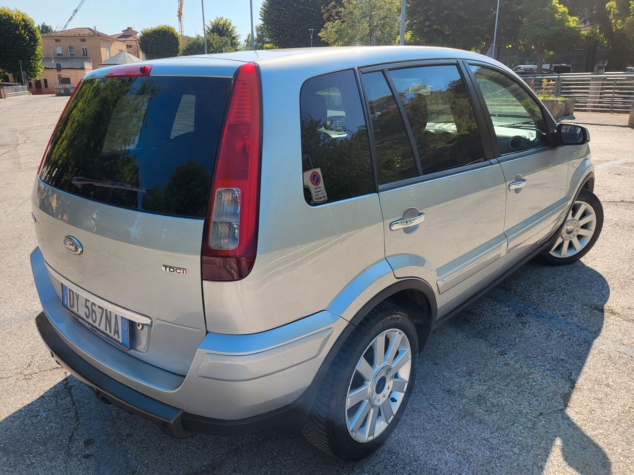 FORD FUSION 1,4 TDCi-GANCIO TRAINO-PORTAPACCHI