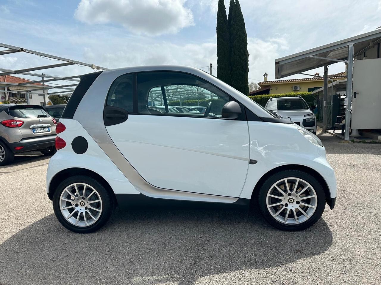 SMART FORTWO DIESEL ANCHE NEOPATENTATI