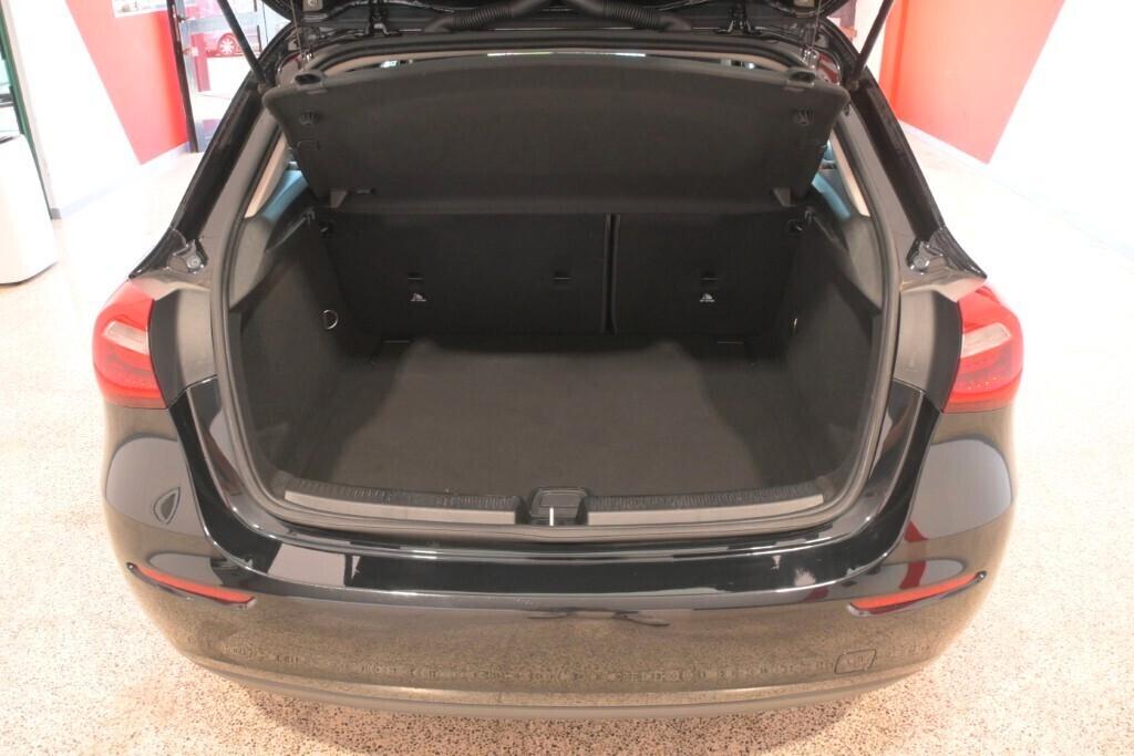 MERCEDES-BENZ A 200D 150CV AUTOMATIC BUSINESS SOLUTION ( CRUISE - MIRROR - NAVI - TELECAMERA POST. )