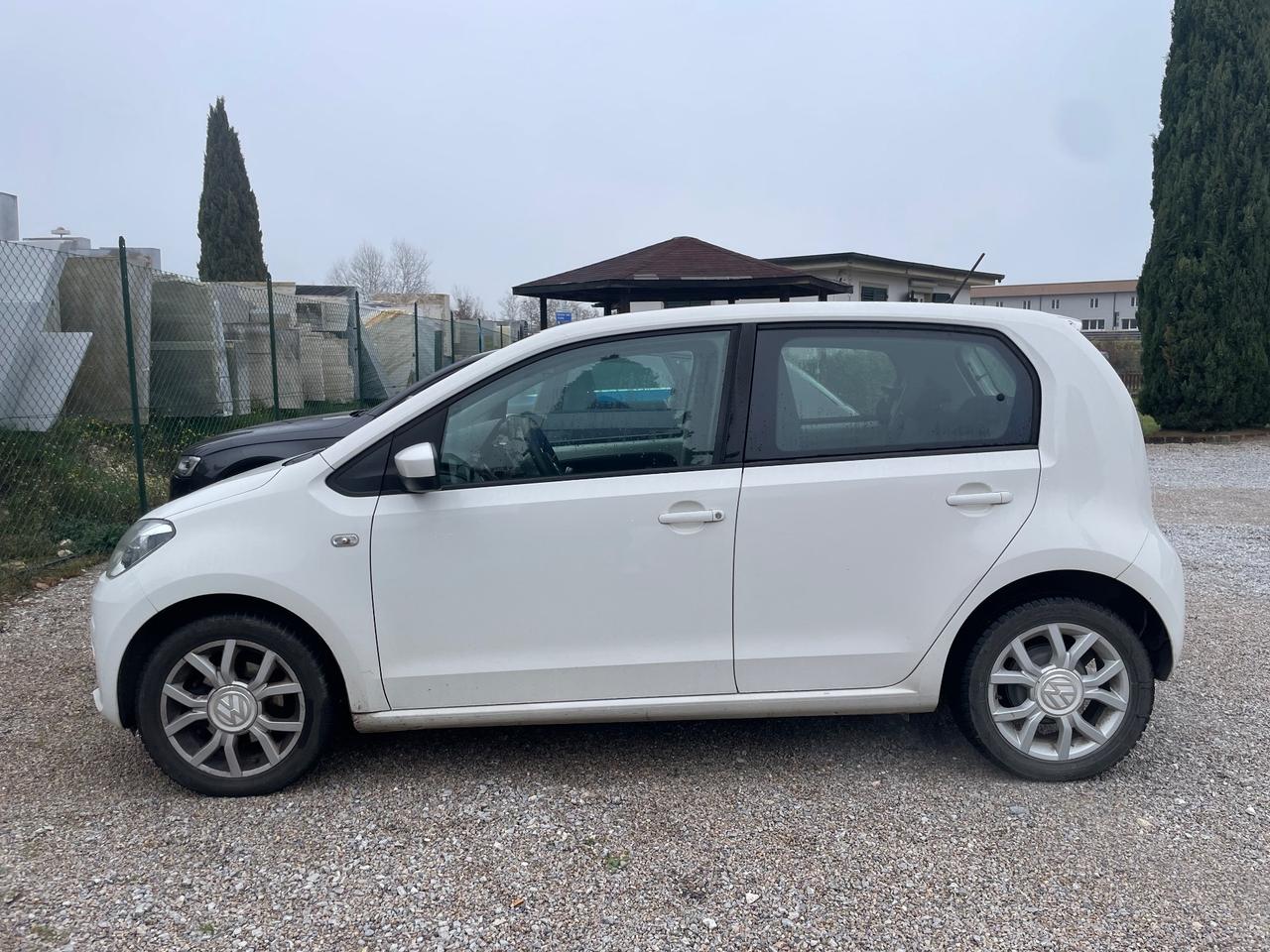 Volkswagen up! 1.0 Benzina / Metano - Neopatentati