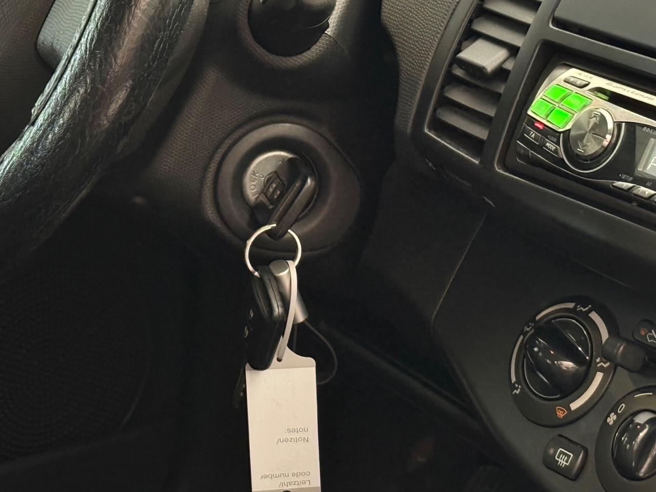 Nissan Micra 1.2 benzina neopatentati