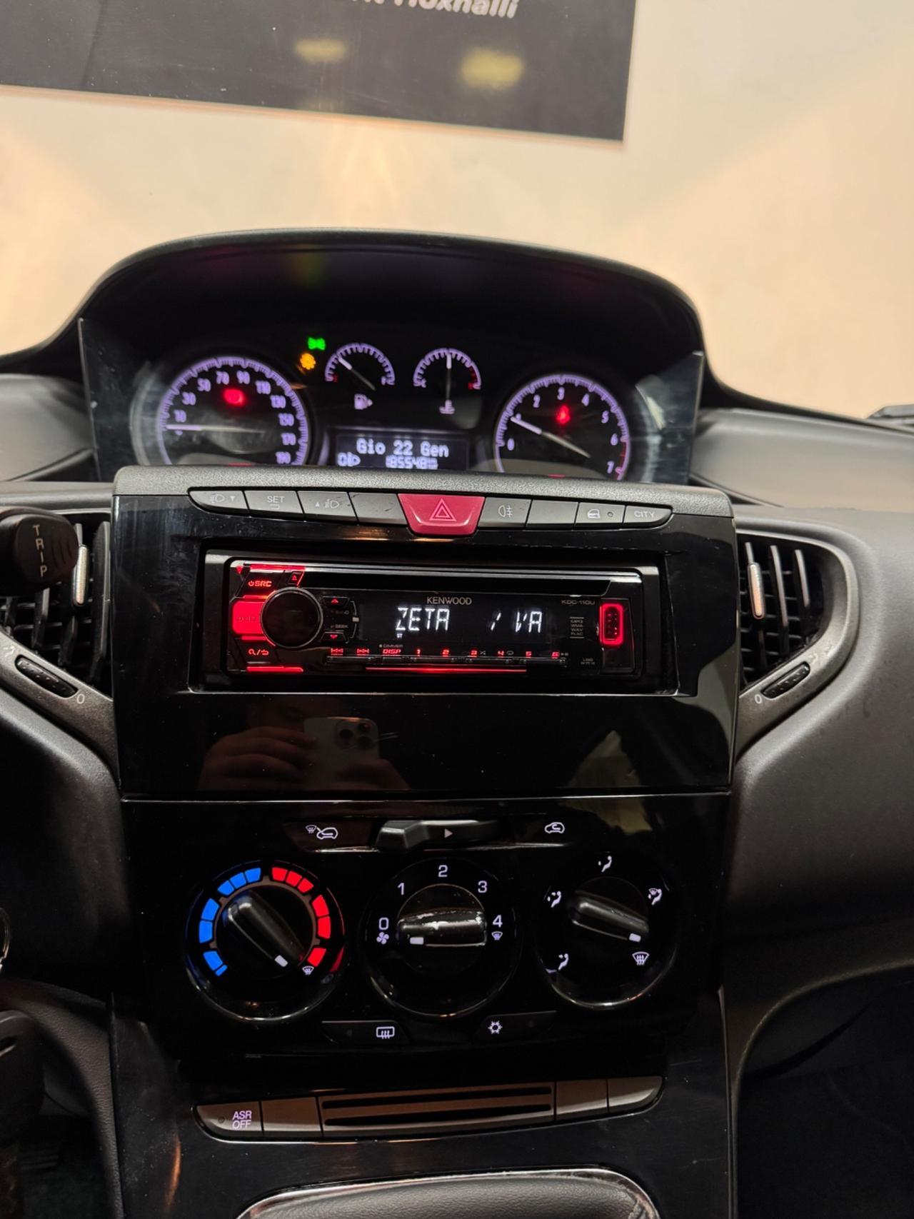 Lancia Ypsilon 1.2 69 CV 5 porte Platinum