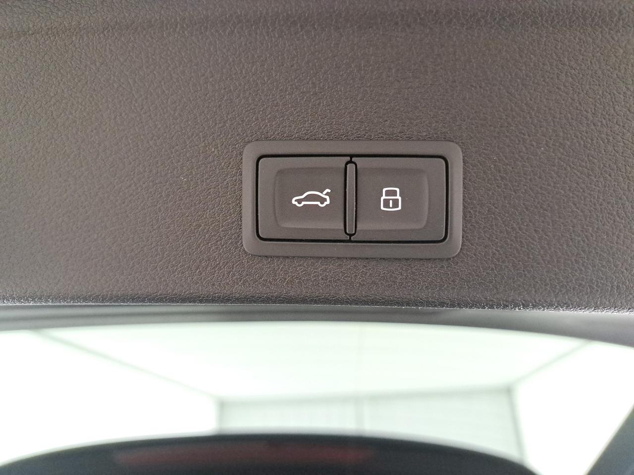 Audi A4 avant 40 2.0 tdi mhev s line edition 204cv s-tronic