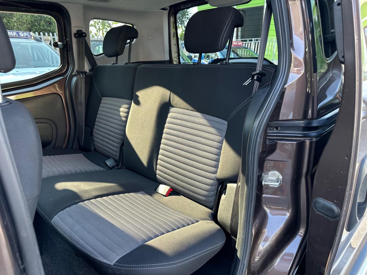 Fiat Qubo 1.3 MJT 80 CV Trekking 2017 AUTOCARRO