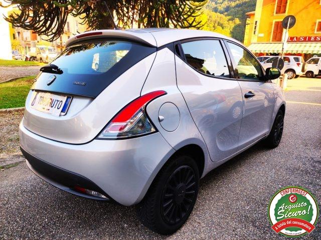 LANCIA Ypsilon 1.0 FireFly Hybrid Silver NEOPATENTATI