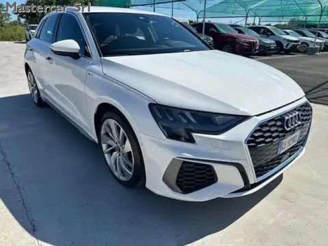 AUDI A3 Sportback 30 1.5 g-tron S line s-tronic - GE929CL