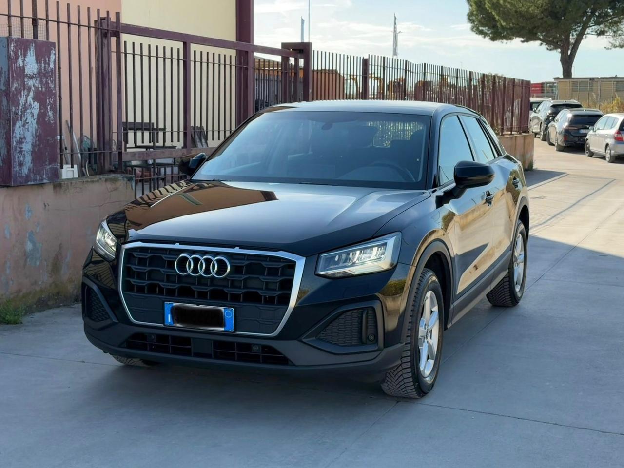 Audi Q2 30 TDI S tronic Identity Black