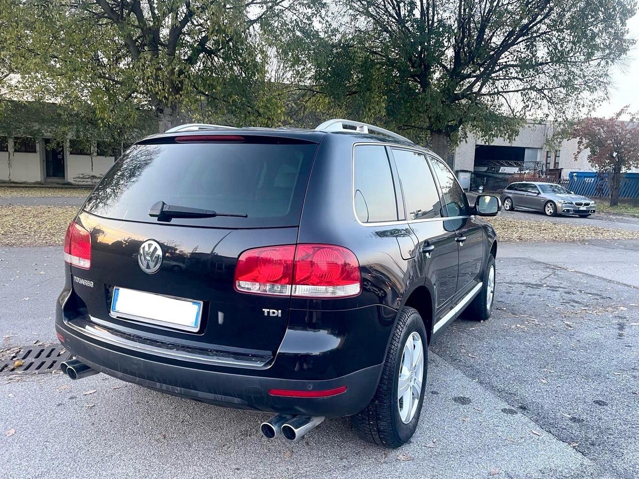 Volkswagen Touareg 3.0/240CV V6 TDI DPF tip. Exclusive