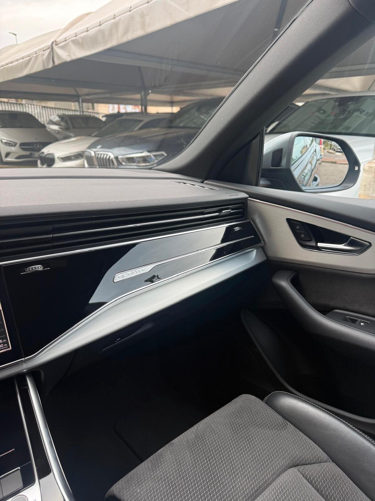 Audi Q8 50 TDI 286 CV quattro S-line