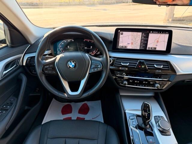 Bmw 520 d Serie 5 Touring Mhev 48V Xdrive Business auto (display digitale e pelle interna)