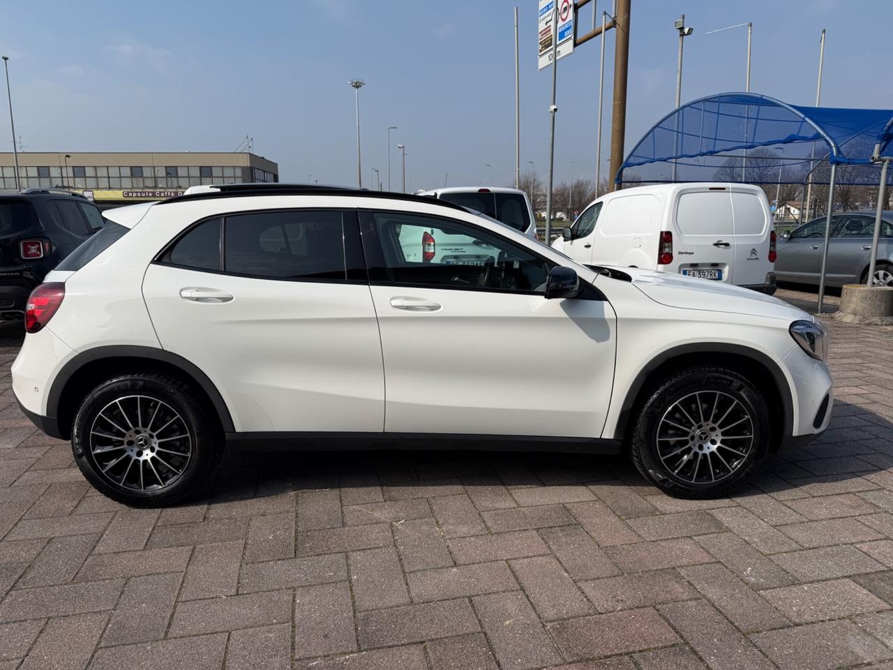 Mercedes-benz GLA 180 Business
