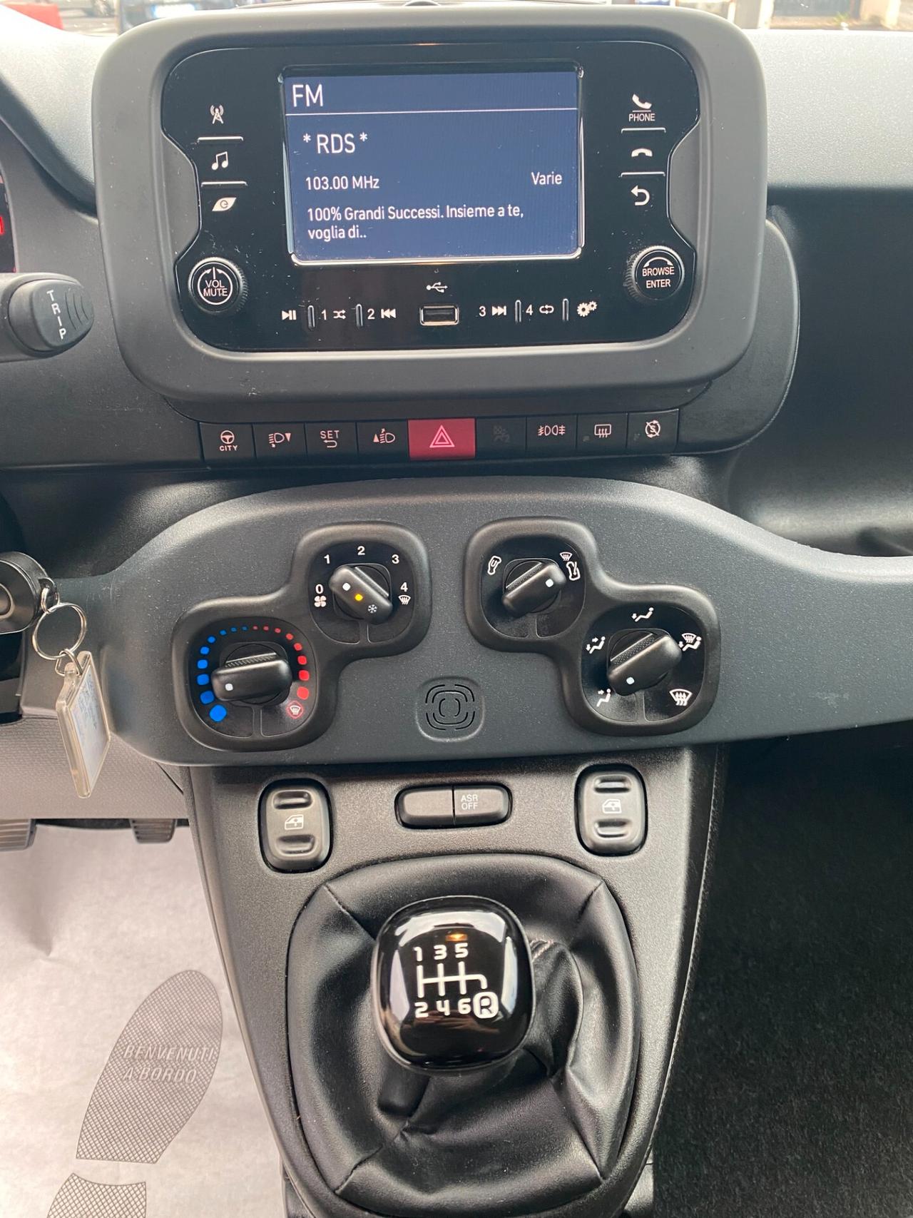 FIAT Panda 1.0 hybrid 70Cv 5posti CITY LIFE - AZIENDALE