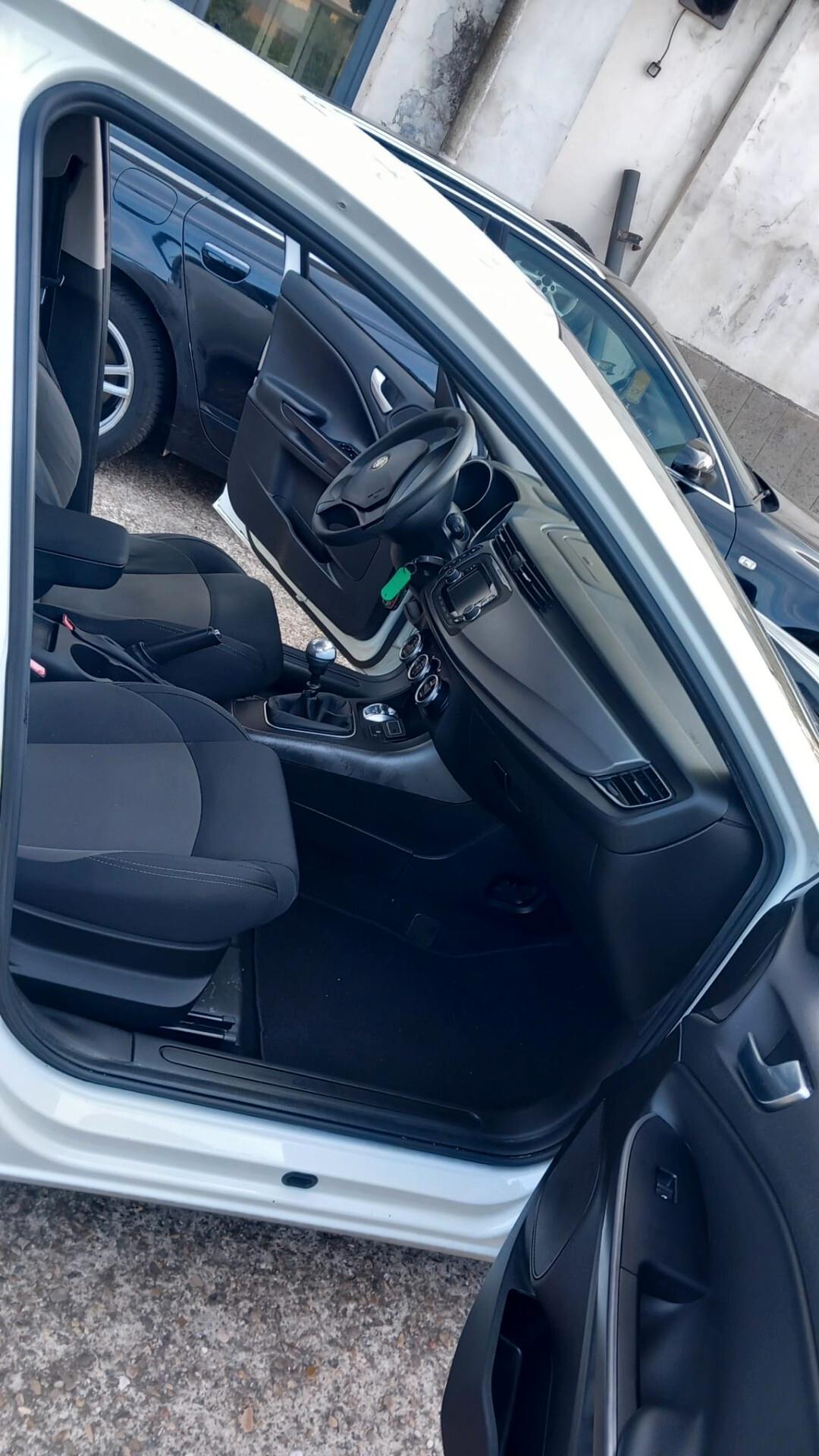 Alfa Romeo Giulietta 1.4 Turbo 105 CV Progression