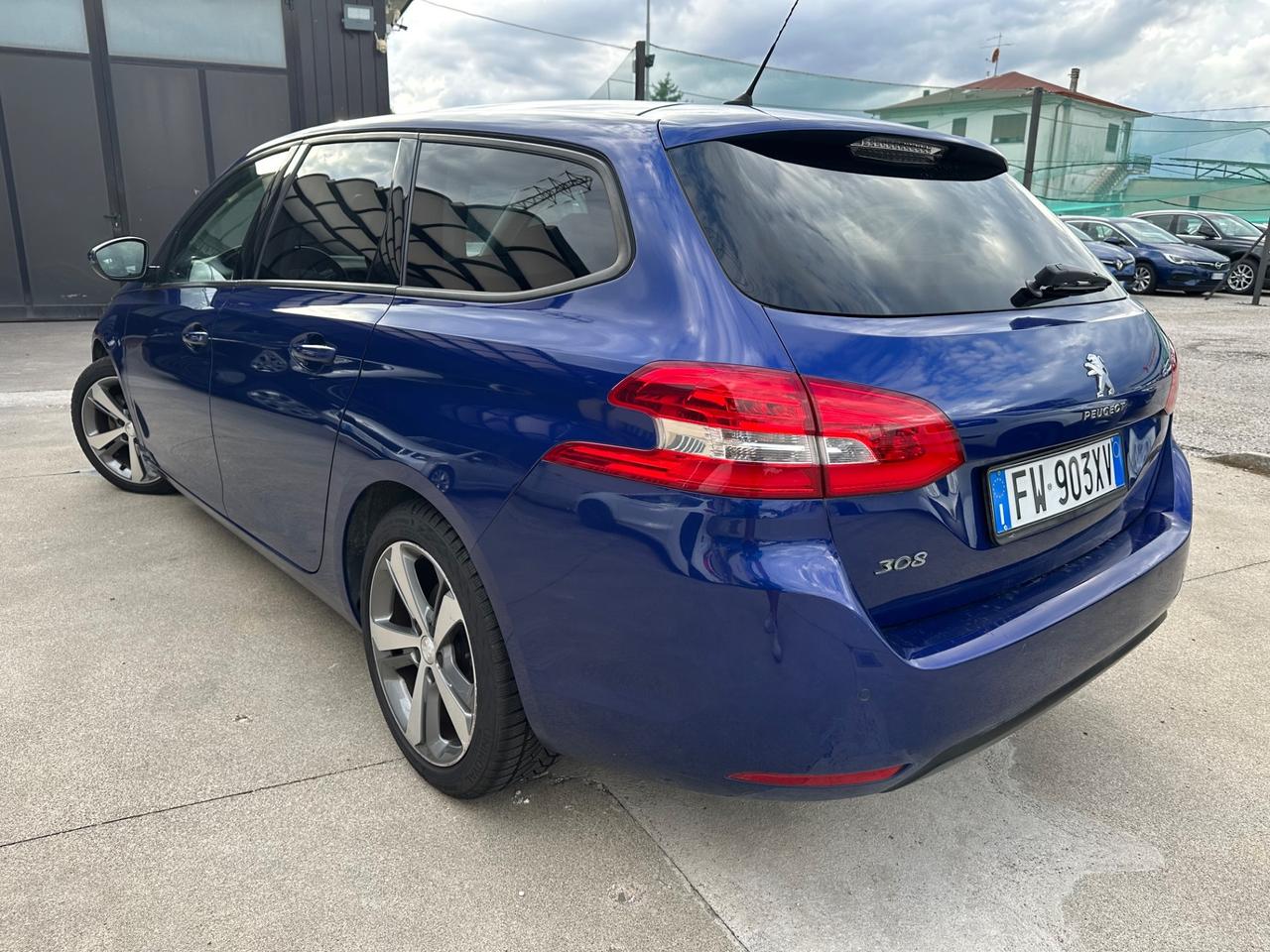 Peugeot 308 BlueHDi 130 S&S SW Allure