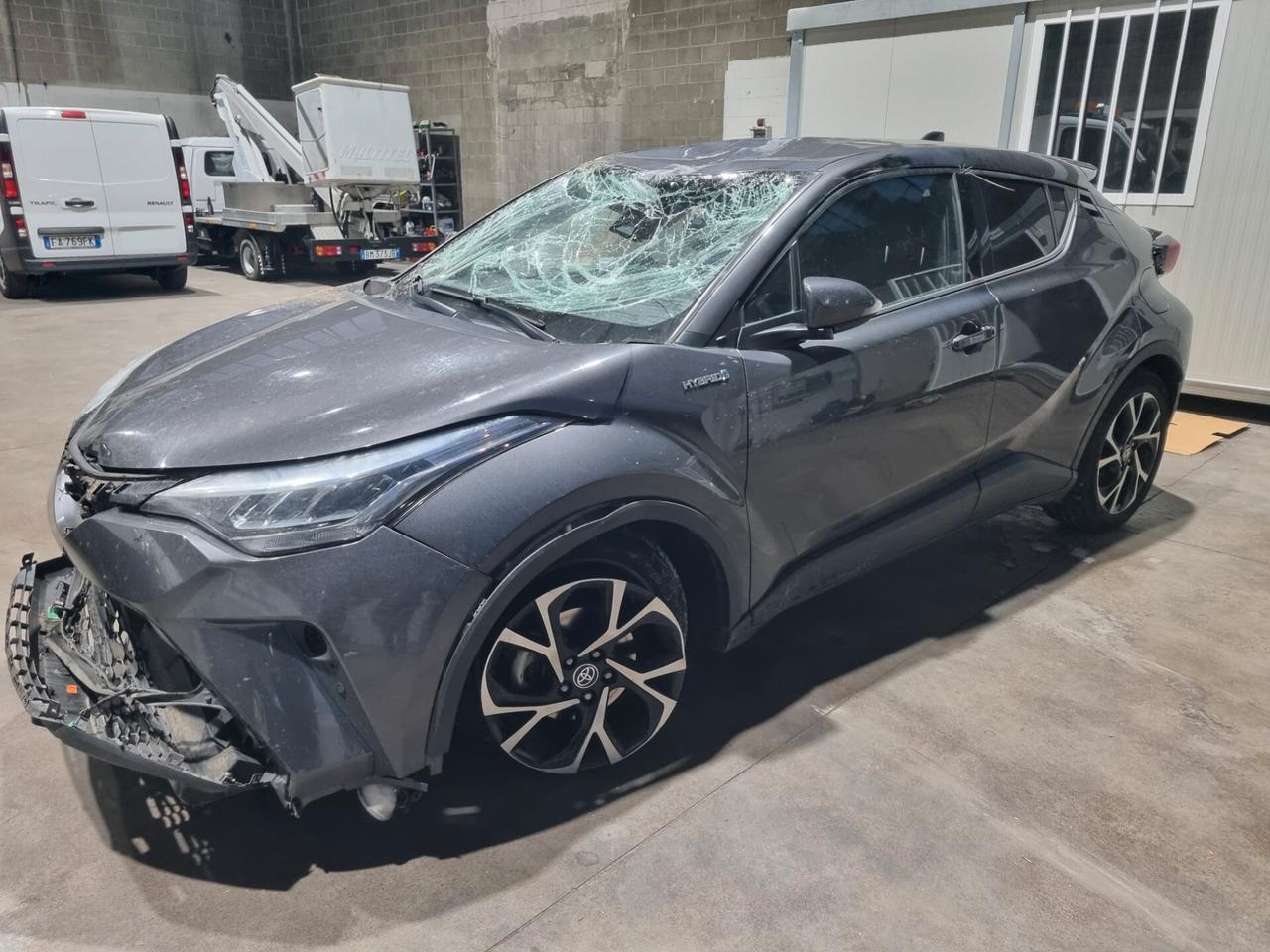 Toyota C-HR 1.8 Hybrid E-CVT Trend