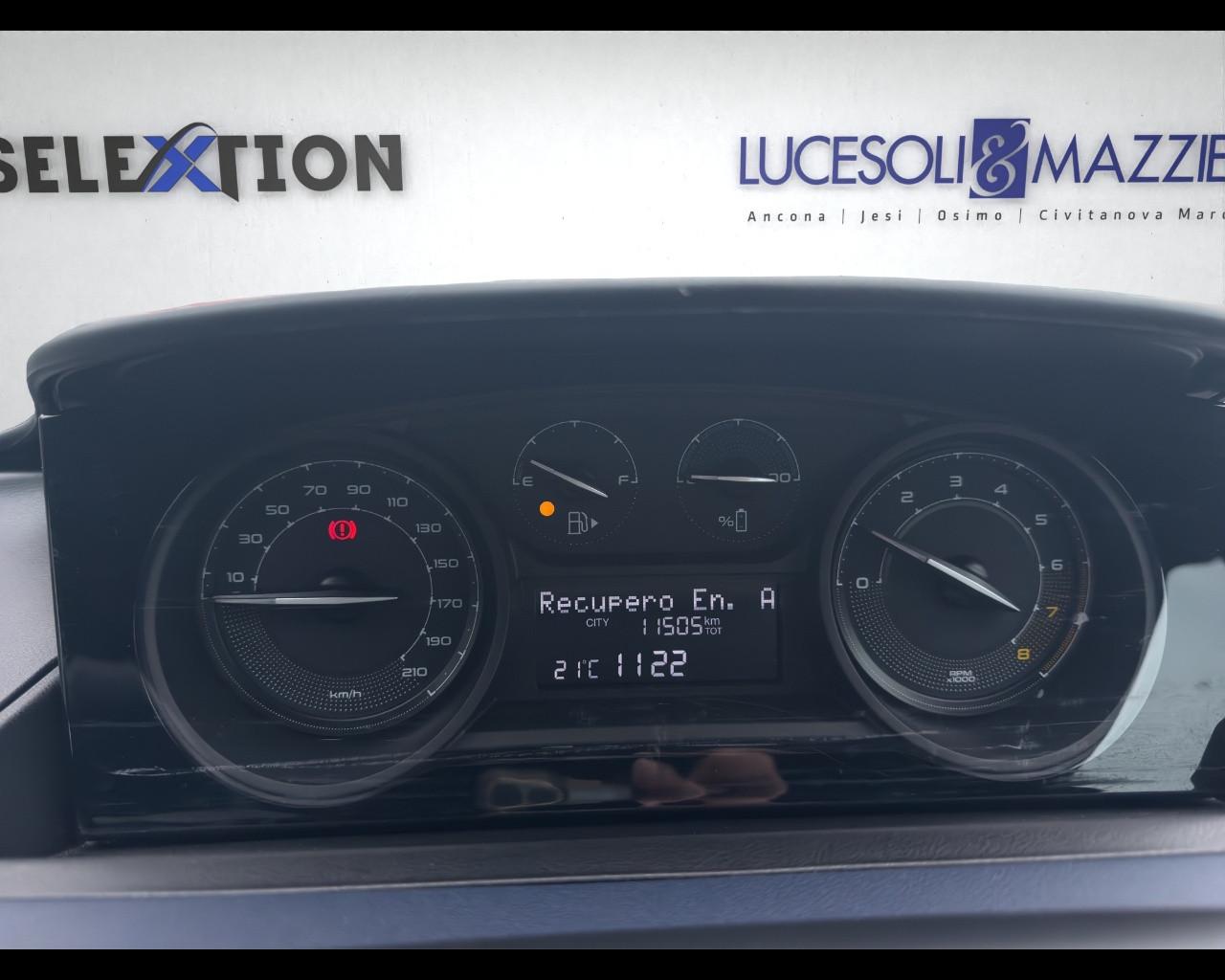LANCIA Ypsilon 3ª serie - Ypsilon 1.0 FireFly 5 porte S&S Hybrid Gold