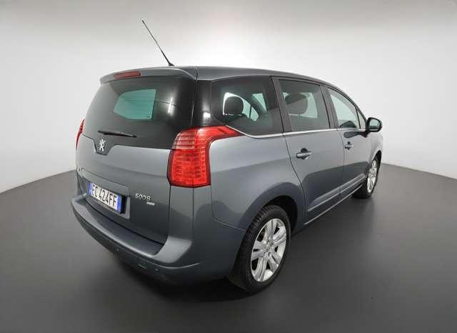 Peugeot 5008 1.6 e-hdi 110cv Allure Automatica + 7 Posti