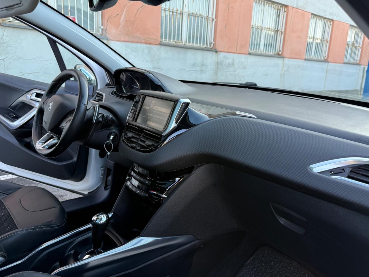 Peugeot 2008 1.6 e-HDi 92 CV -Allure -AUTOMATICA