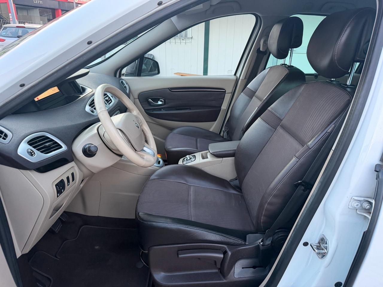 Scénic 2.0 dCi 150CV Proactive Luxe (automatica)