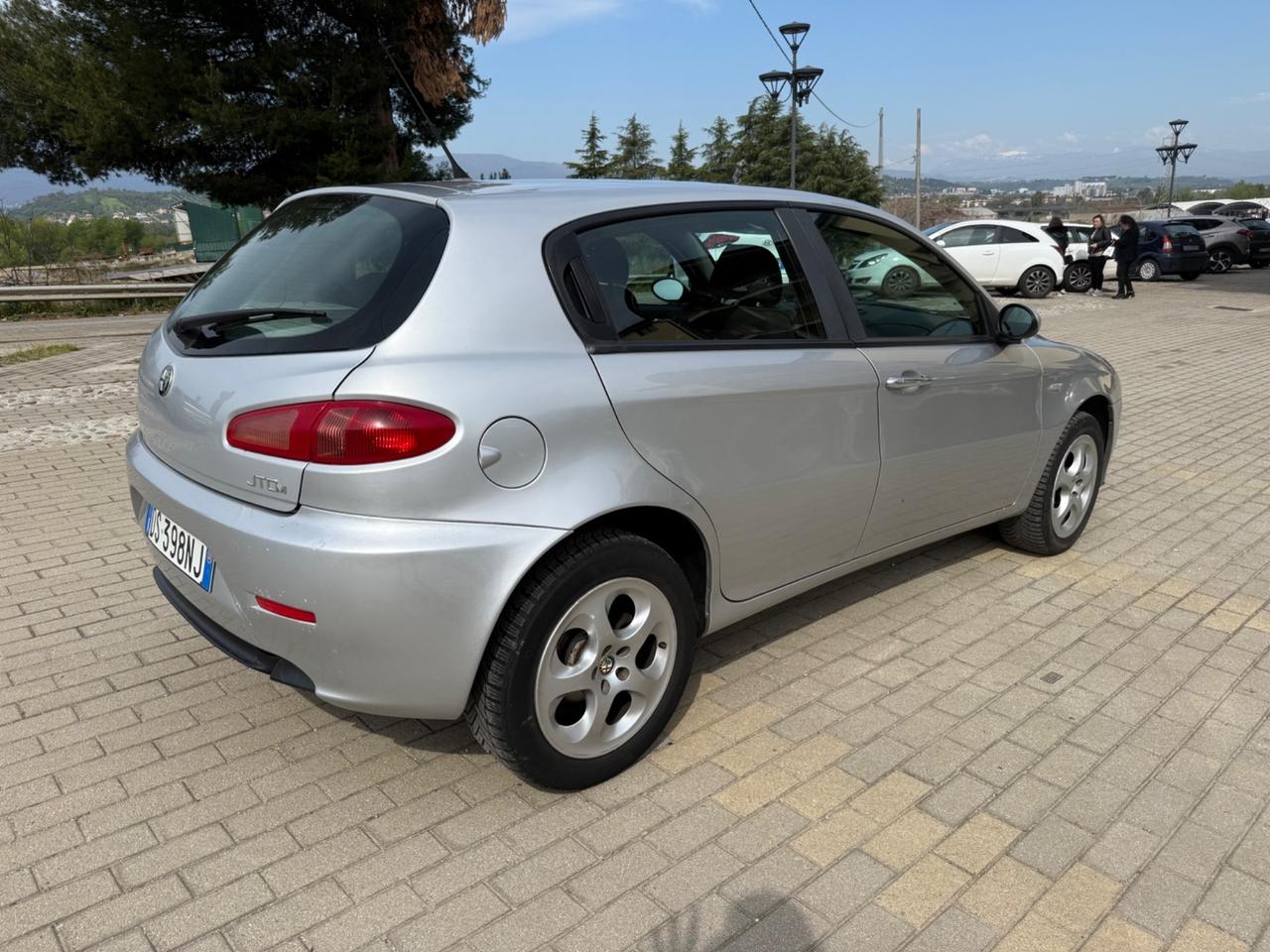 Alfa Romeo 147 1.9 JTD (120)