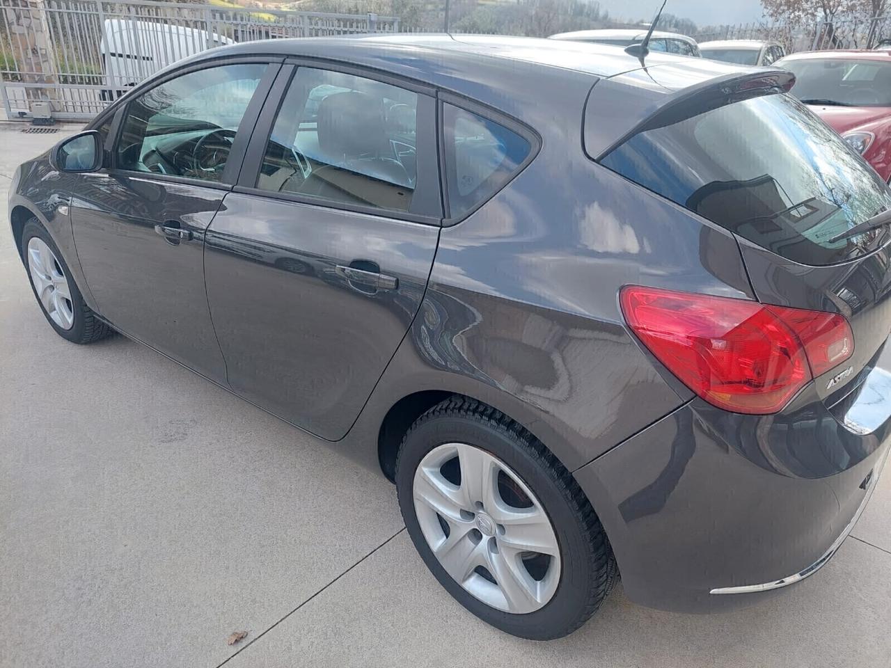 Opel Astra 1.6 CDTI EcoFLEX 2014 euro 6b 6marce