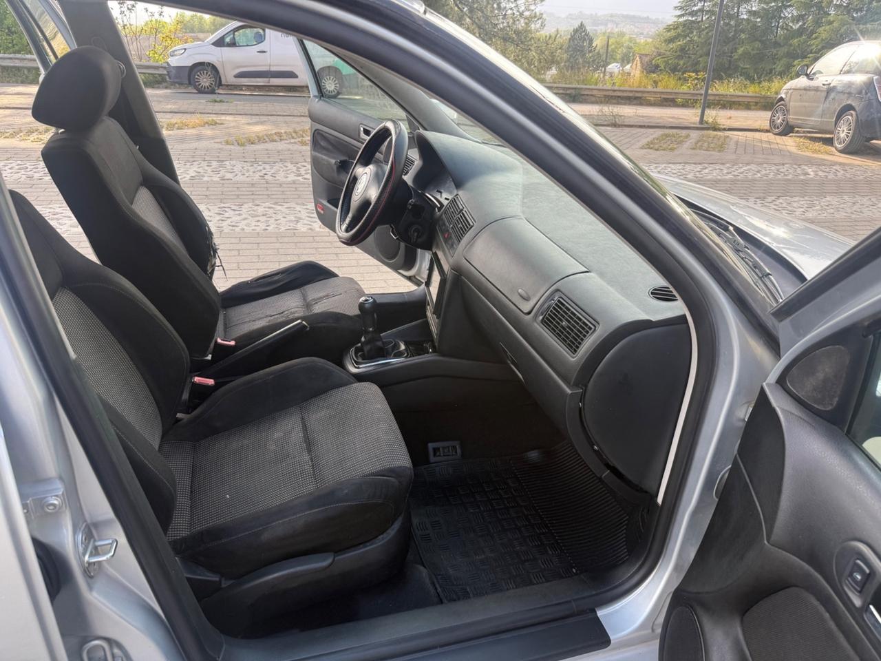 Volkswagen Golf 1.9 TDI/130 CV