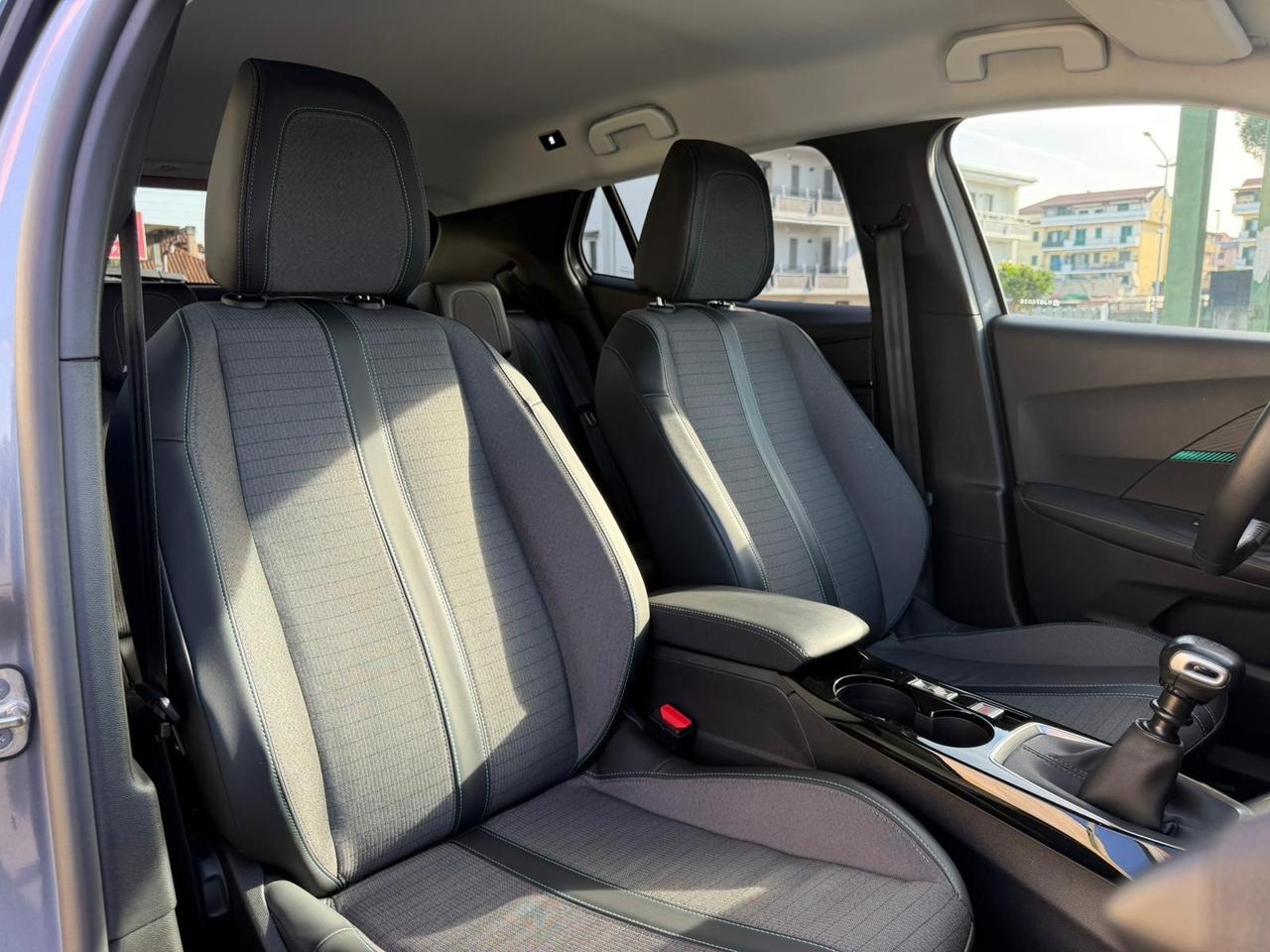 PEUGEOT 2008 1.2 BENZINA 100 (CV) 2021