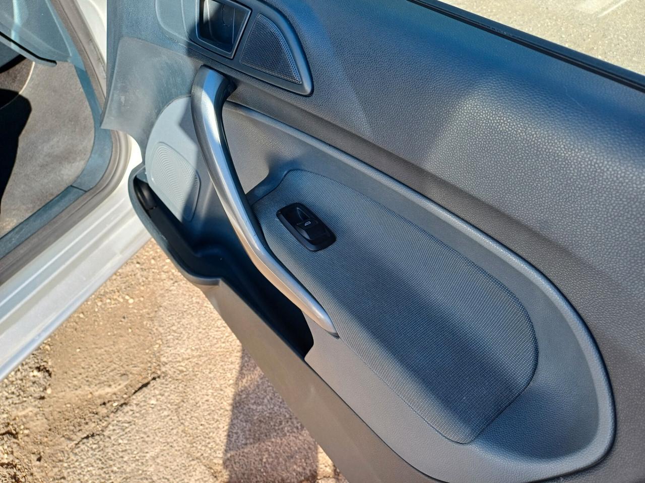 Ford Fiesta Fiesta 1.2 60CV 5 porte neopatentati,garanzia