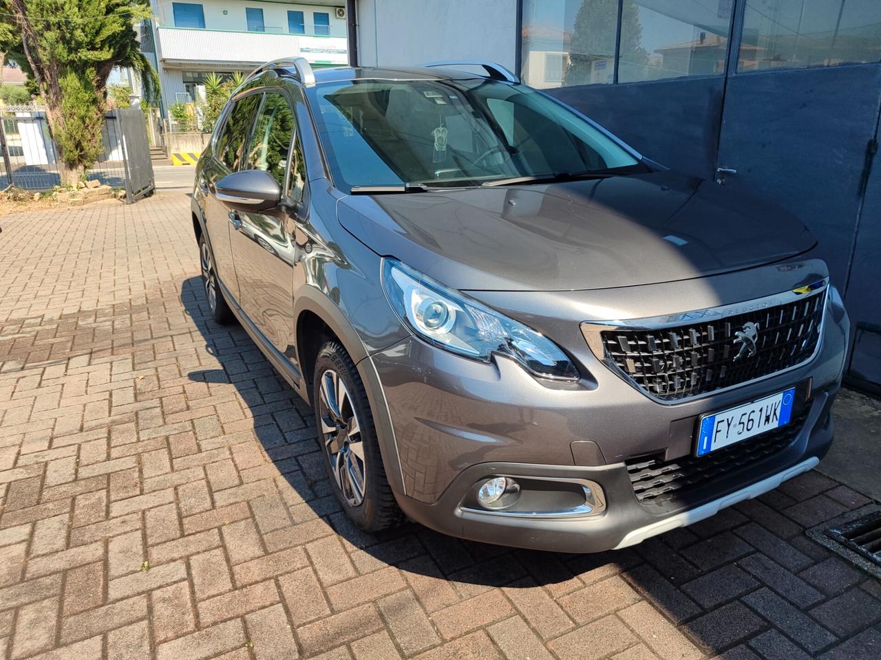 Peugeot 2008 PureTech 82 S&S Allure