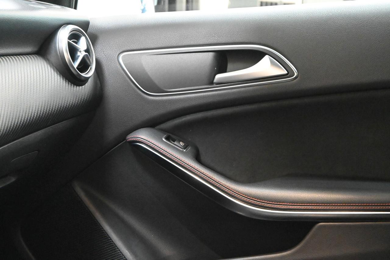 MERCEDES Classe A (W176) A 180 CDI Automati...