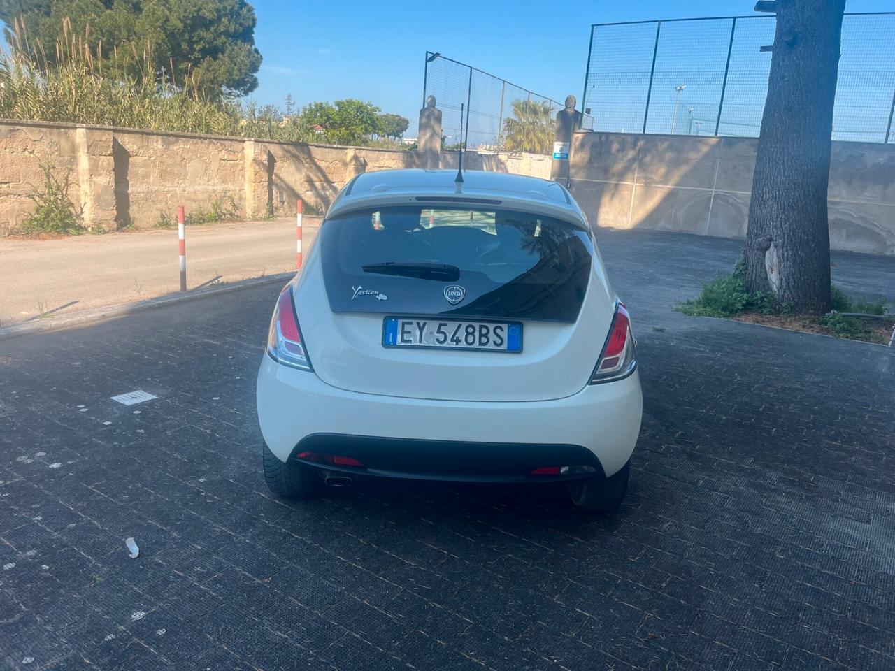 Lancia Ypsilon 1.2 69 CV 5 porte X NeoPatentati