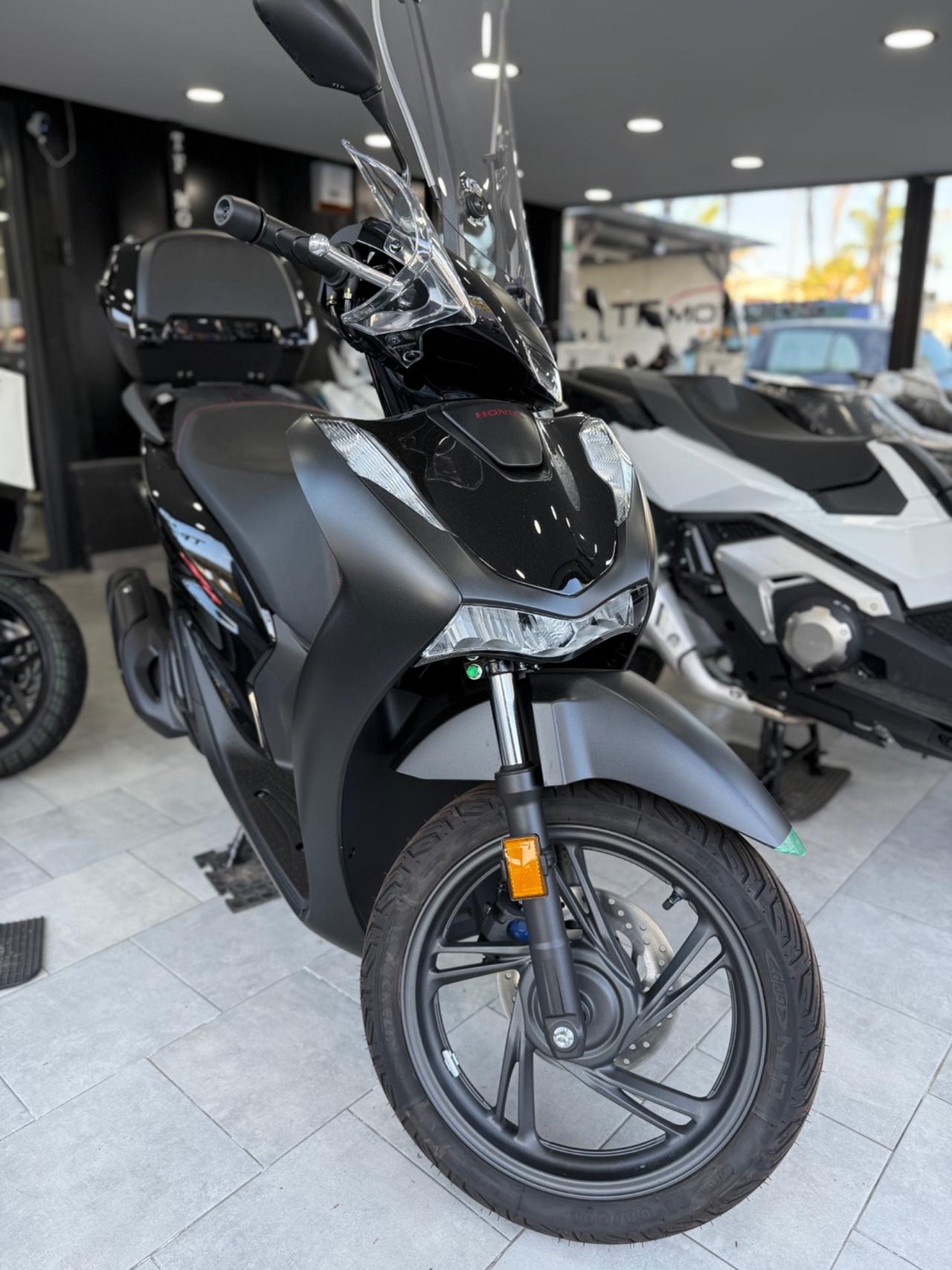 Honda SH 125 Sport NUOVO PRONTA CONSEGNA