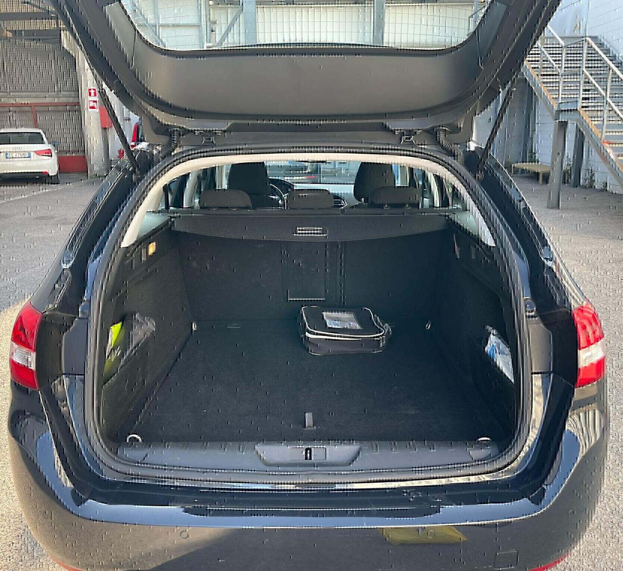 PEUGEOT 308 1.5 BLUE HDi 100 S&S SW