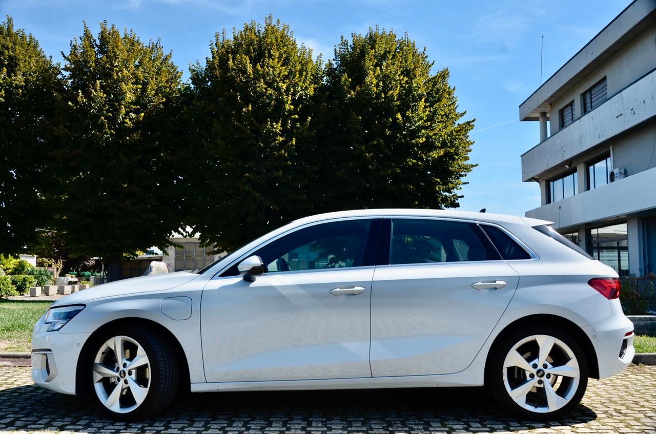 AUDI A3 SPORTBACK 40 1.4 TFSI-E PLUG-IN BUSINESS 204cv S-TRONIC, GARANZIA UFF AUDI, SERVICE AUDI, UFF ITALIANA, EURO 6D, NAVI, APPLE ANDROID, PERMUTE