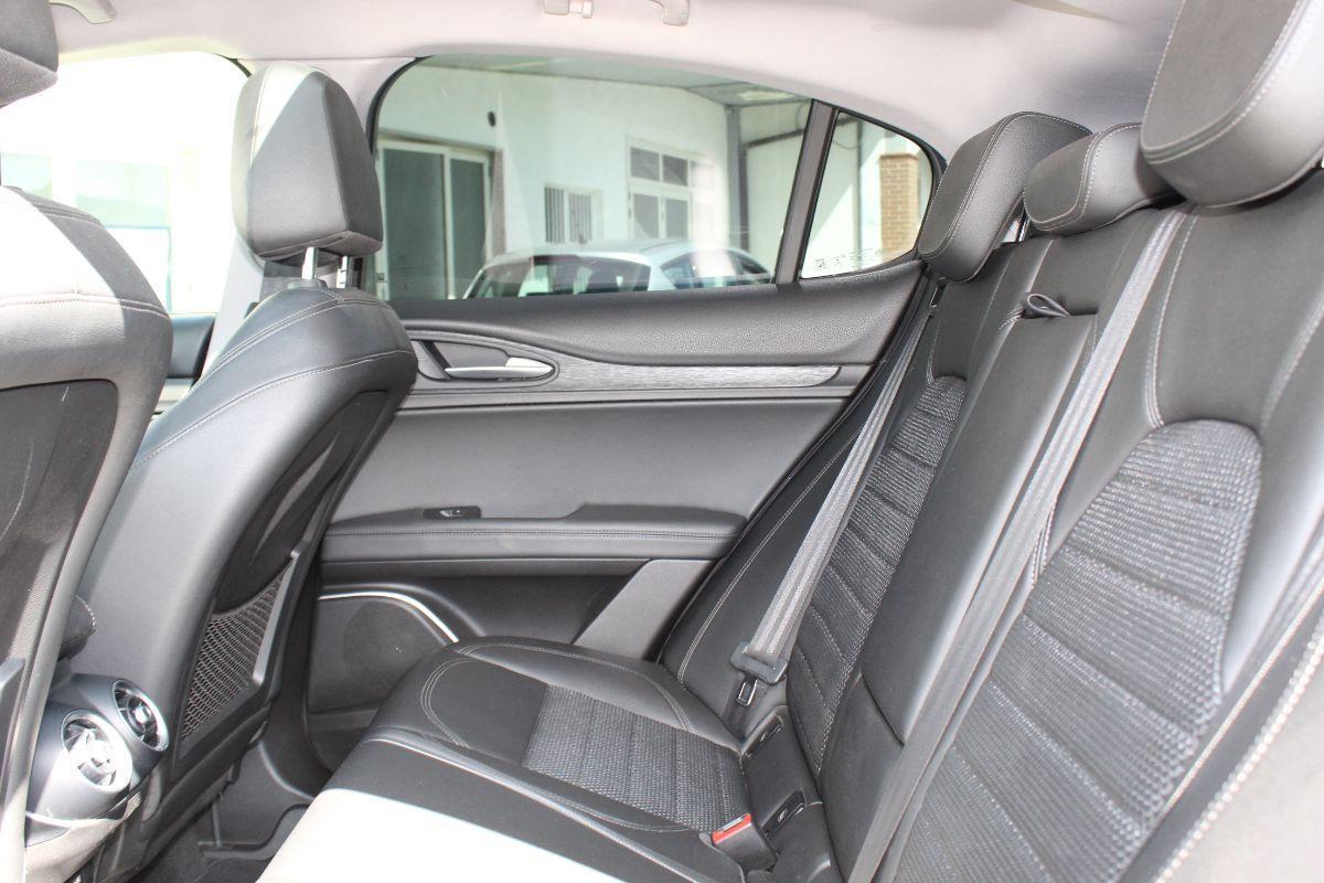 ALFA ROMEO - Stelvio - 2.2 T.diesel 210 CV AT8 Q4 Ti