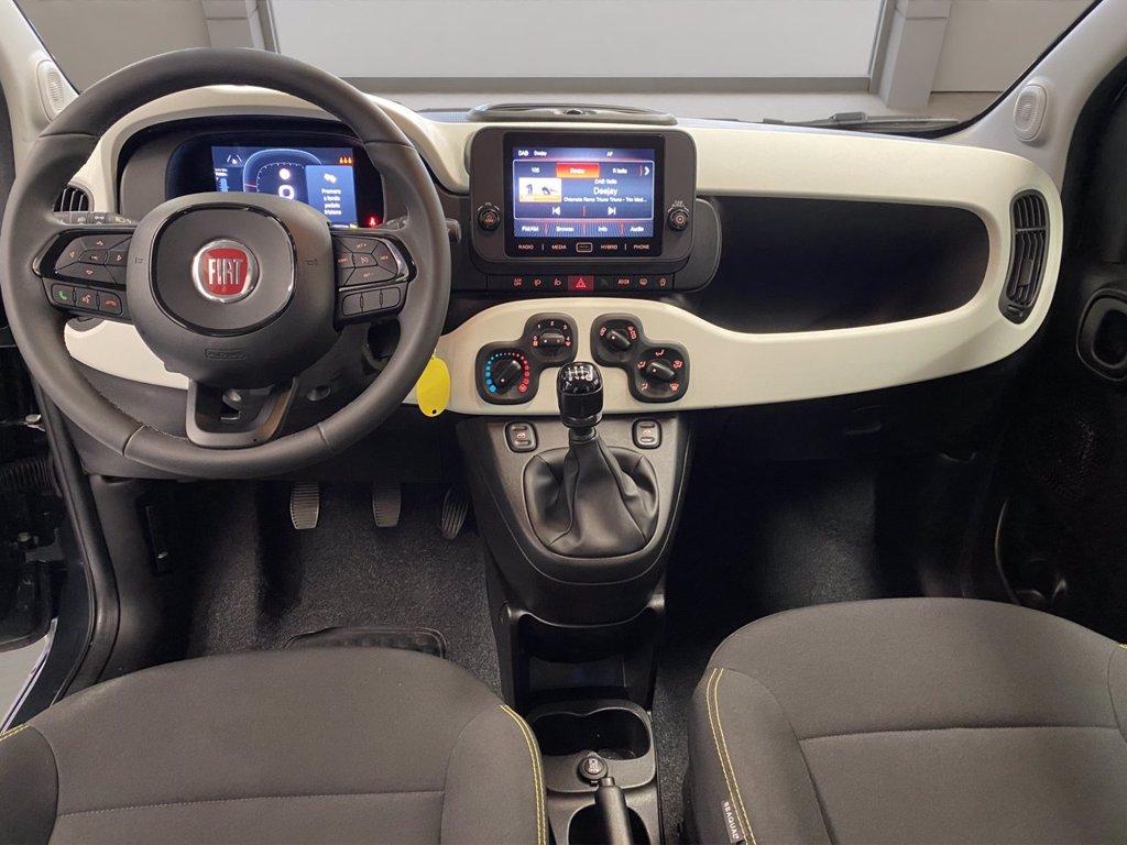 FIAT Pandina Cross 1.0 firefly hybrid s&s 70cv del 2025