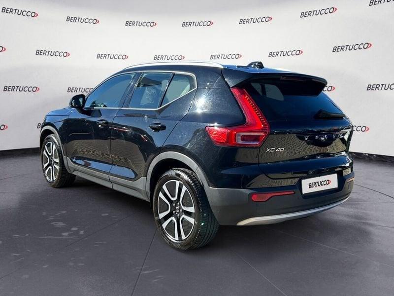 Volvo XC40 (2017-->) T2 Geartronic Momentum Pro