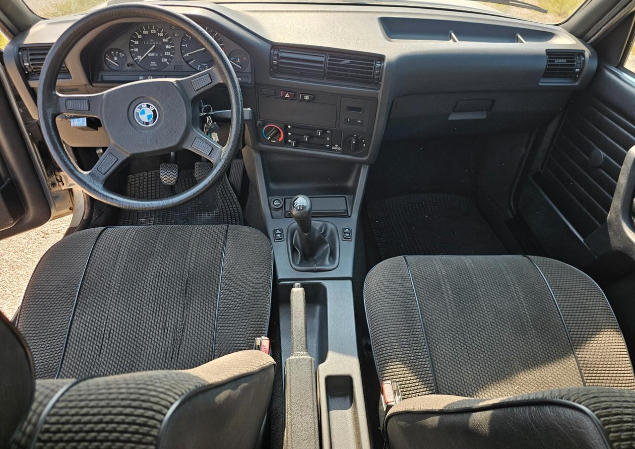 Bmw 318 5 PORTE NEOPATENTATI