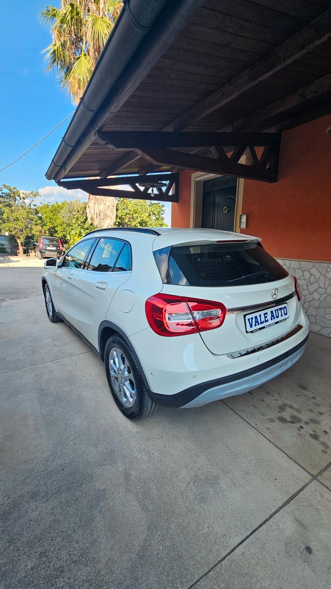 Mercedes-benz GLA 200 d Premium