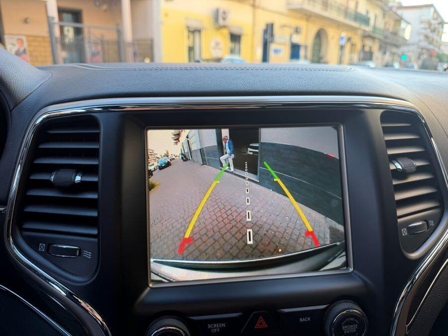 jeep grand cherokee 3.0 mjet overland certificata